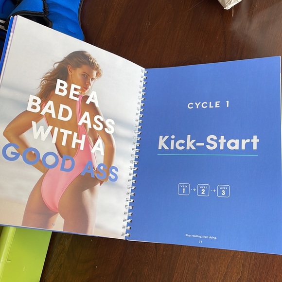 Very good condition - body boss 12 week fitness guide - Picture 2 of 3